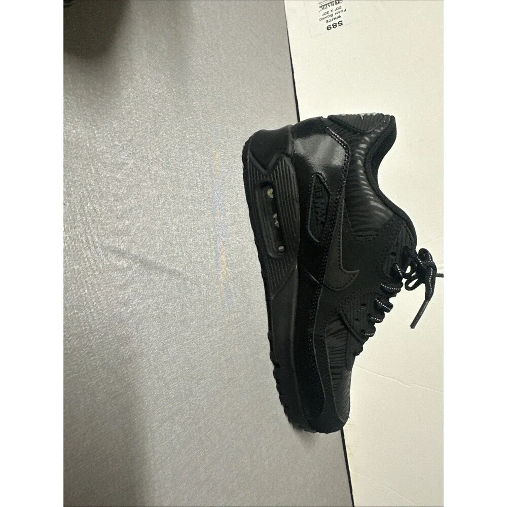 Nike Air Max 90 Size 5.5y  307793-074
